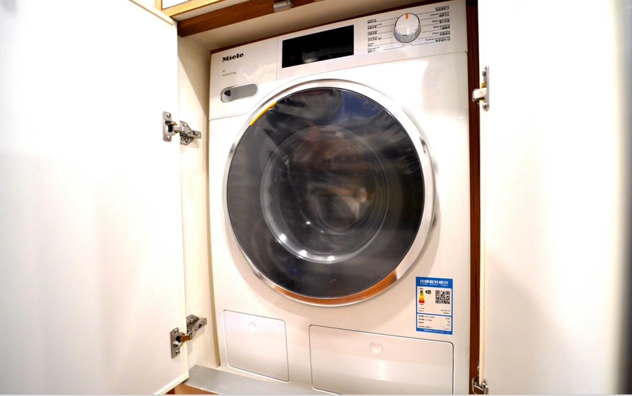 b18db40ceb0161deea15cf544adad63a.png